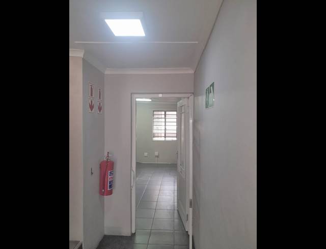 Business property to rent in WORCESTER CENTRAL